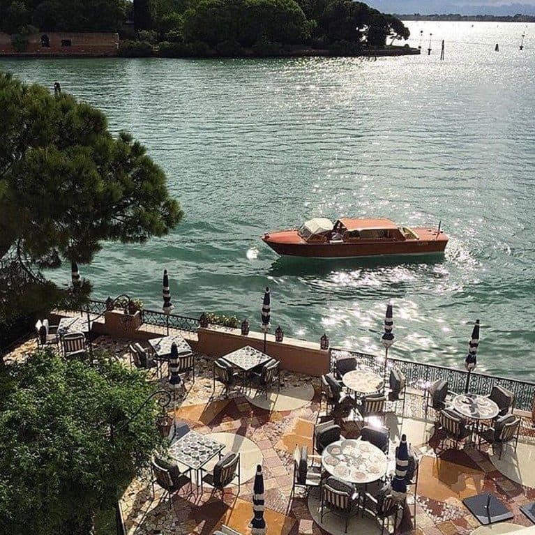 9 cool reasons to get hitched in the Winter months! 9 cool reasons to get hitched in the Winter months!